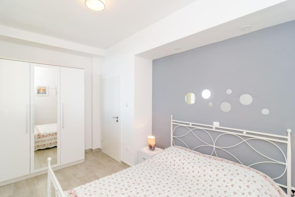 Sea View Apartment 10 Minutes Walk From Old City Дубровник Екстериор снимка